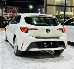 تۆیۆتا کرۆلا هاچباک